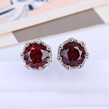 이미지를 갤러리 뷰어에 로드 , Natural Red Garnet 925 Sterling Silver Stud Earrings Crown Design Retro Style Main Stone 6mm Bright Color
